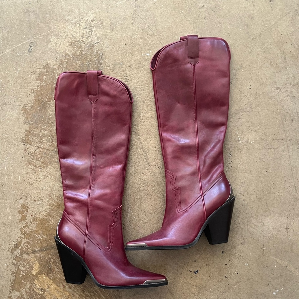 Gianni Bini NWOT Burgundy Wine Leather Knee-High Boots Size 9